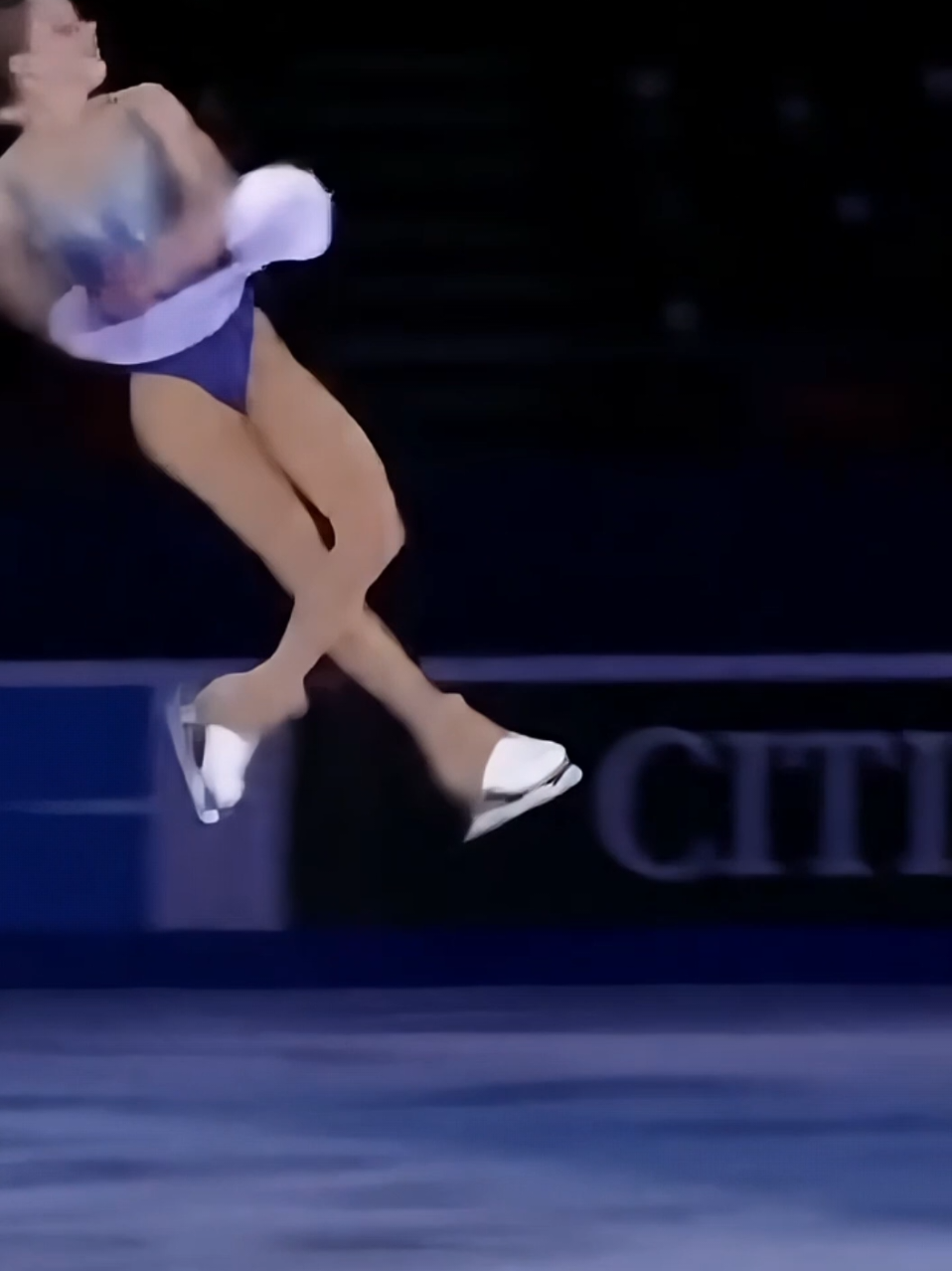 7 Spins in the Air! Impossible Figure Skating Jump/Фигурное катание. Прыжок 7 оборотов. #figureskating #IceSkating #sports 