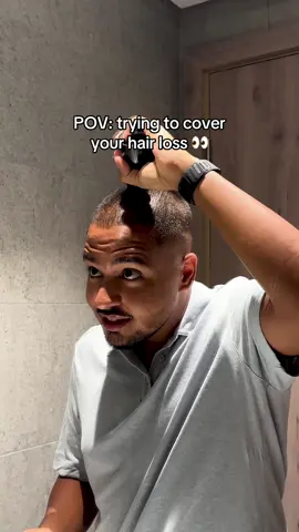 Still using messy hair fibers? Get #HairBear instead. Link in bio. 🧡 #hairloss #hairtransplant #hairfibers #minoxidil 