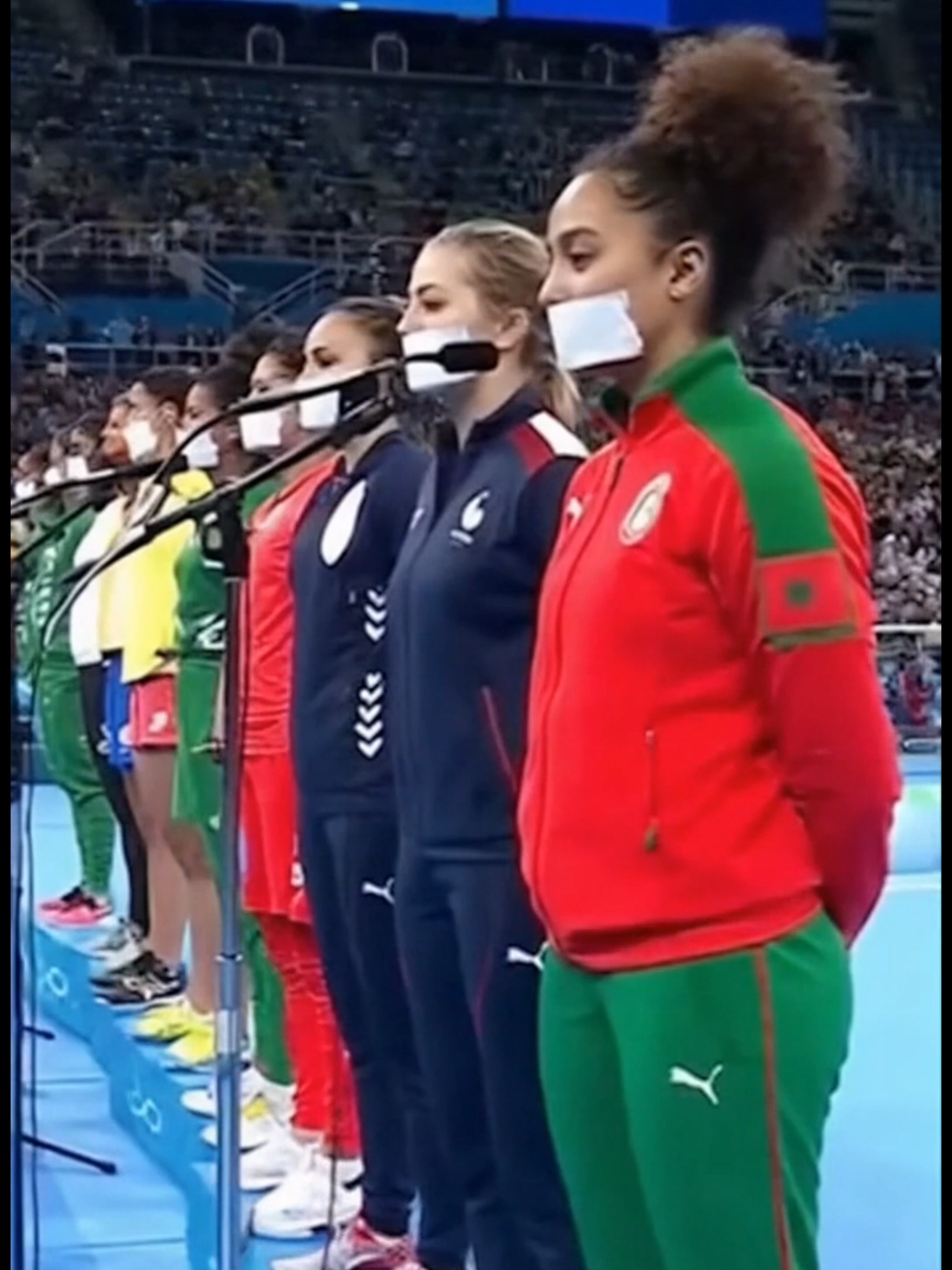 🏟️ أولمبياد الصمت العالمي 2025 🤫 نساء من كل الدول العربية في تحدّي أغرب من الخيال! الهدف: أطول مدة صمت… 😶 #المغرب #أولمبياد_الصمت #المغرب_بجماله #olympic #morocco #viralmaroc #tiktokmaroc #fypmaroc #trendmaroc #pourtoi #comedia #sketch #darijamarocaine