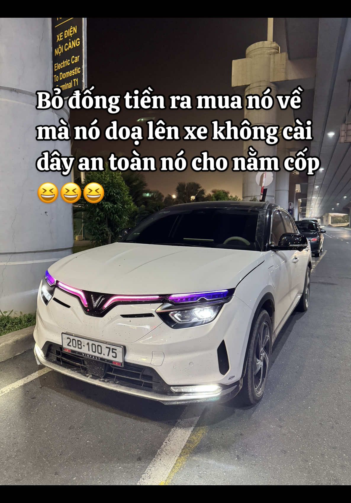 Video hướng dẫn chi tiết cách cài carplay nha các bác. Xe nào cũng được nha #vinfast #carplay #funny 