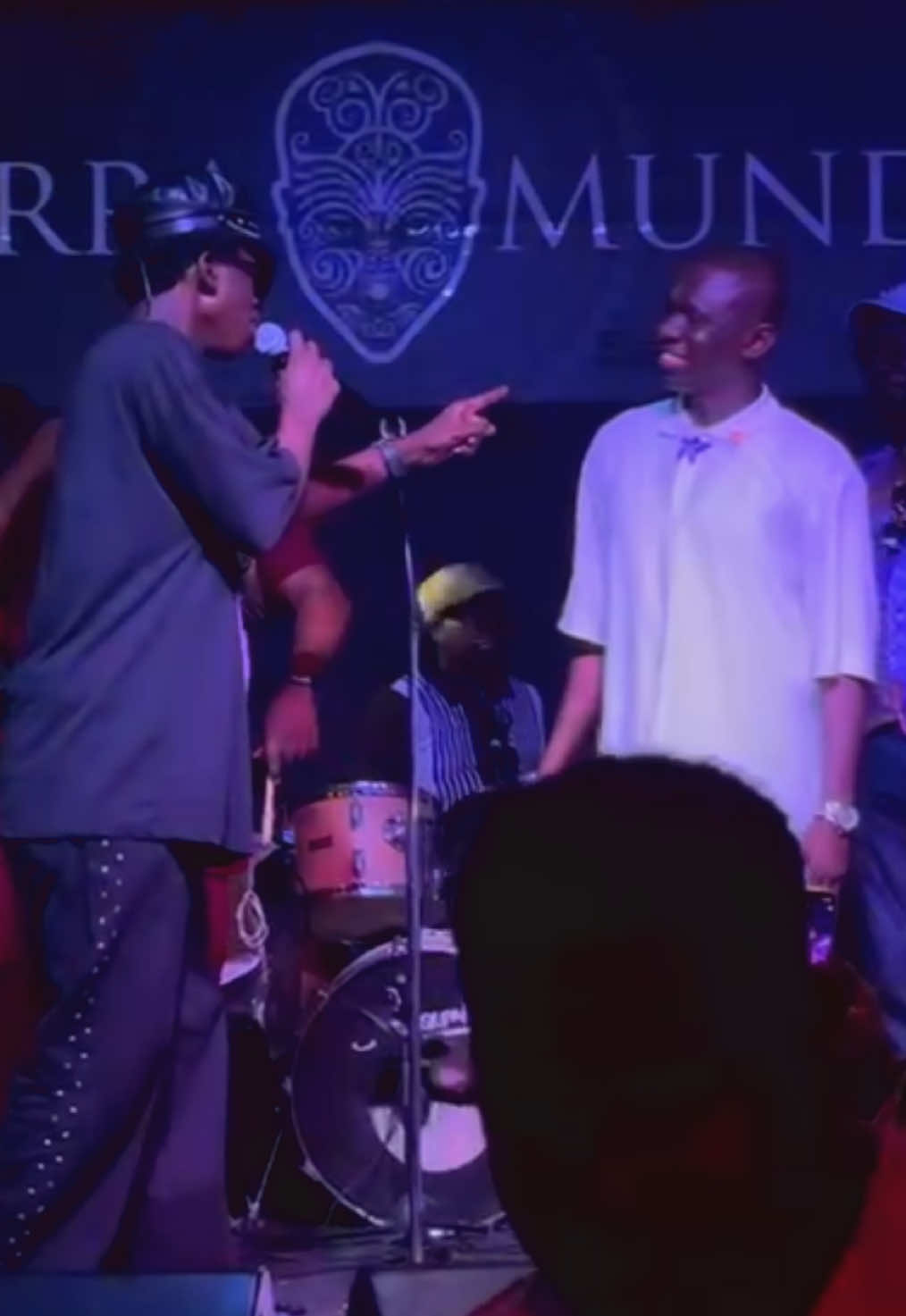 Jouer aux côtés d’un des plus grands du Sénégal… une fierté, un honneur, un moment gravé. Merci @PAPEDIOUF @Prince.soubatel.music @Momar Soubatel ⚙️ @dembawar🇫🇷🇮🇹🇱🇺🇧🇪🇺🇸  #papedioufpapebadiane #papebadiane #papediouf #music #pourtoi 