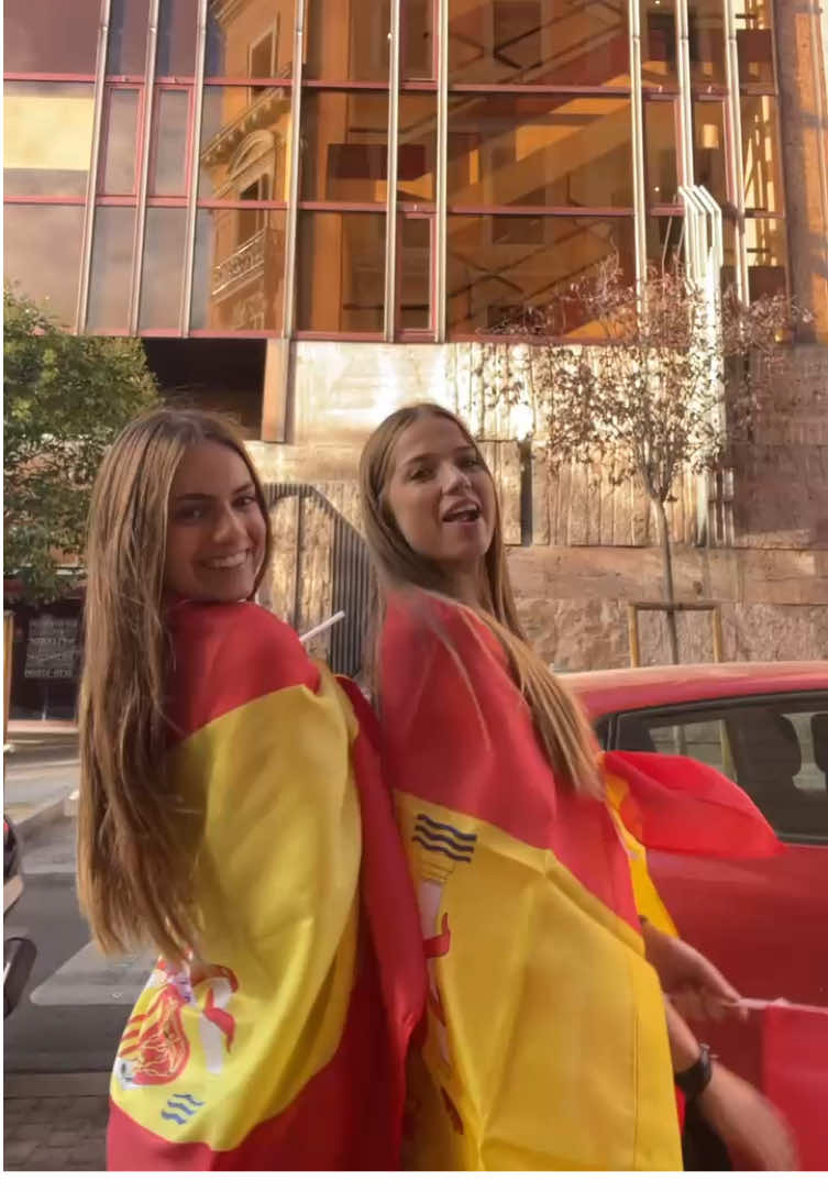 feliz día 🇪🇸🇪🇸🇪🇸 #españa #12deoctubre #hispanidad #vivaespaña #parati 