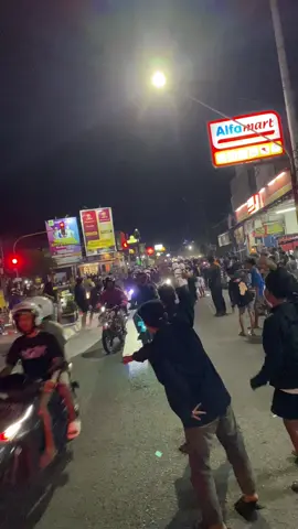 Jam mepet#cbnganjuk#cbbekicotnganjuk #cbnganjukbersatu #fypage#beranda 