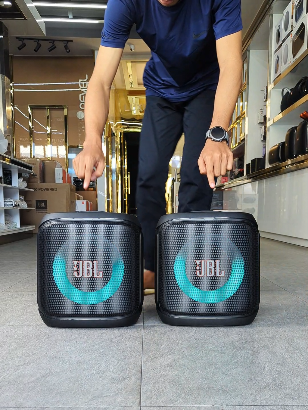 🔥Aura Cast Mode on JBL Partybox Encore Essential 2 🔊 #Auracast #JBL #partyboxencoreessential2 #unitedstates 