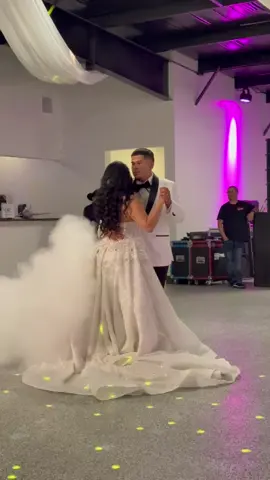 A week already 🥹🤍 #wedding #firstdance 