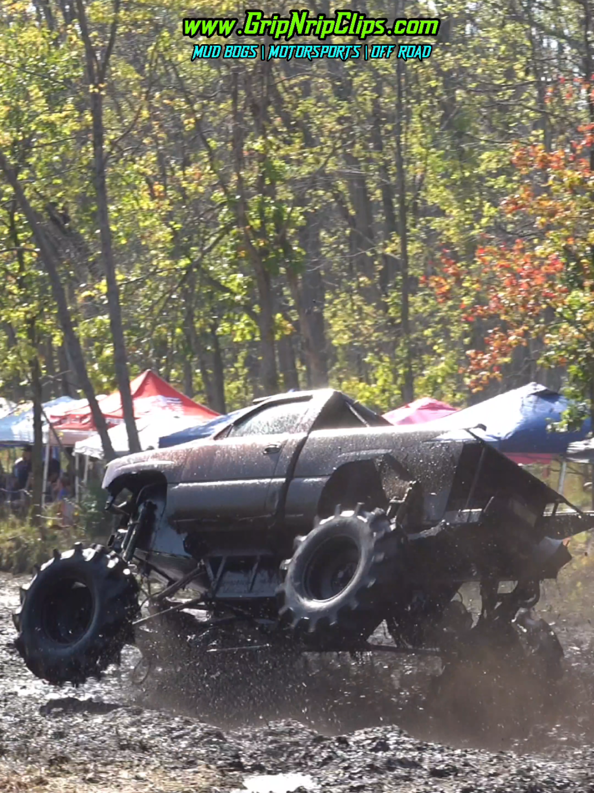 Got a lil tipsy did we? #GripNripClips #mudbog #trucks #mudding #mudtrucks 