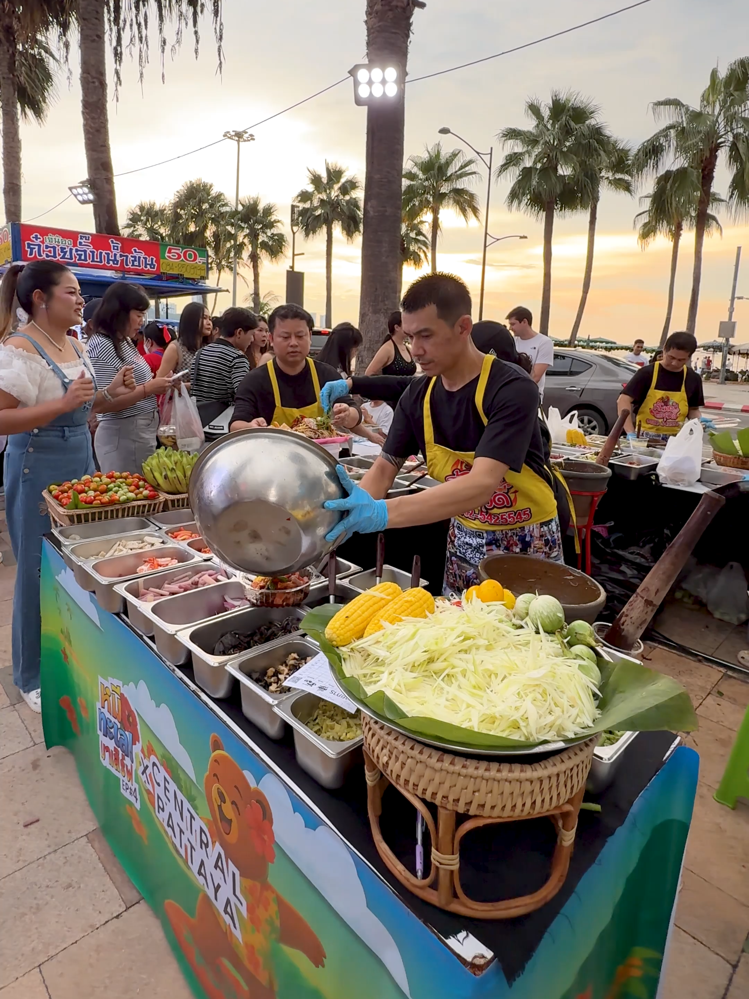 ส้มตำซั่วปลาร้า ริมทะเลพัทยา หมีทะเลมาเสิร์ฟครั้งที่ 4 📍จัดที่ เซ็นทรัลพัทยา (ฝั่งชายหาด) ⏰วันที่ 10-15 ตุลาคม 16.00น. เป็นต้นไป