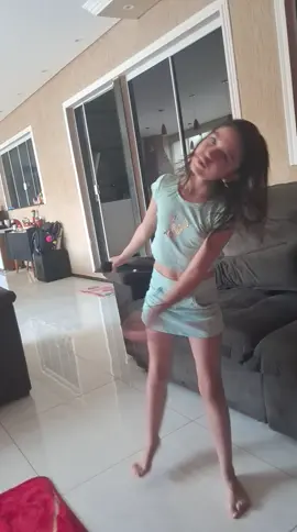 🧠 Desafio musical pra vocês! qual e seu príncipe ou princesa na sua vida 👀💔 Marca aqui alguém que precisa ouvir essa música urgente! 🎶🔥 💬 Responde aí nos comentários! 👇 @by_rayssa_oficial #byrayssa #músicaquedói #exarrependido #HitDoAno #RaizComEstilo 