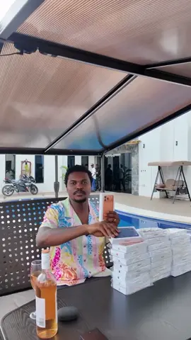 15 Million Naira Worth Of IPhones !!! Goods Don Land , Place orders Now Lets Ship To You Tomorrow and those of you that have pay you will be getting urs tomorrow 