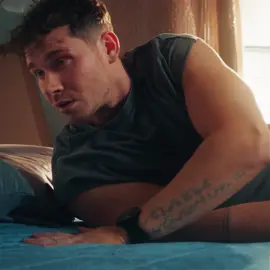 can’t wait for the episode where the geomagnetic storm throws his helicopter out of the sky! 🌞 #buddie #eddiediaz #evanbuckley #buddieedit #911onabc 