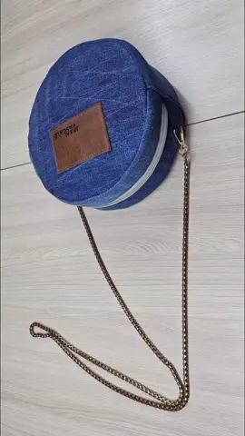 Upcycle Old Jeans into a Fashionable Tote Bag | Simple Sewing Tricks You Must Try #sewingtricks #diyfashion #jeansreuse #foryou #fyp 
