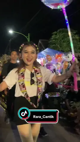 Bersama dengan kak @Rara cantik✨    #dancerbanyuwangi #dancer #dancerkarnaval #soundsystem #fyppppppppppppppppppppppp 