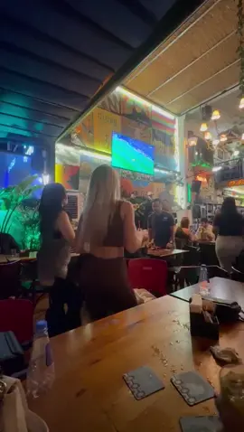 Onde eu sou feliz ❤️.                             #pagode #felicidade 