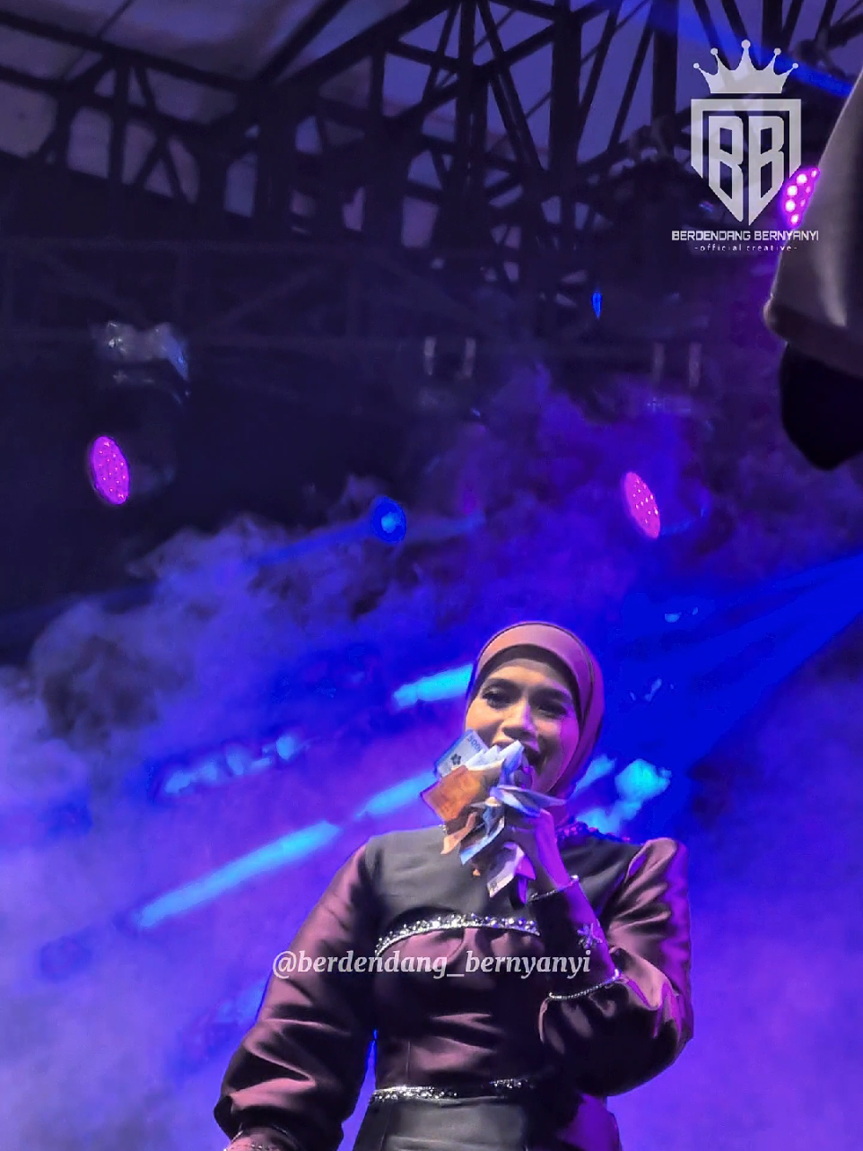 Yuznia Zebro - Boneka Cinta @yuznia.zebro73  #fyp #mardatilagroup #yuzniazebro #bonekacinta #berdendang_bernyanyi 