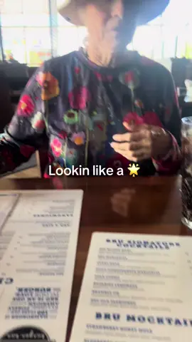 #alzheimers #dementia #fall She’s dressed for Fall! 😂