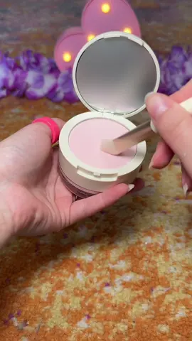 My new favorite setting powder from @SHEGLAM 🌸🎀 #makeup #makeuphacks #SHEGLAMLiftingPowderDuo #SHEGLAM #SettingPowder 