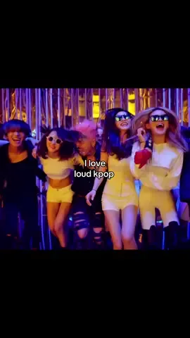 Car speakers at full blast :P #fyp #kpop #bigbang #straykids #ateez 