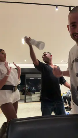 ורקדתי עם ינאייייי 