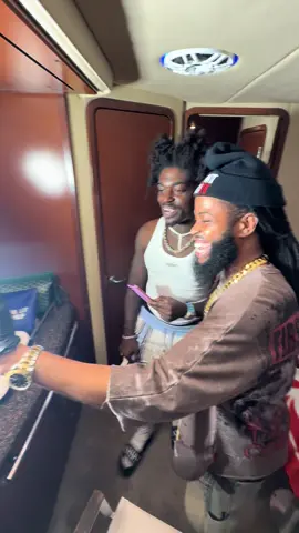 @Kill Bill has good vibes with #gnofireblade #barbershopconnect #kodakblackfans #haitiantiktok🇭🇹 #haitiantiktok 