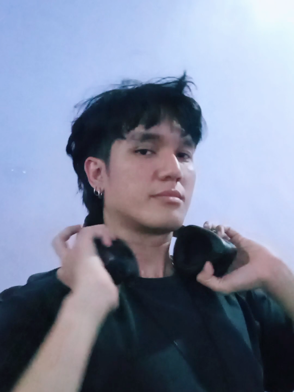 Replying to @onyourmwork.lii kita semua bermasalah jiwa. ✨ #hindia #cincin #meme #shitpost #yagitudeh 