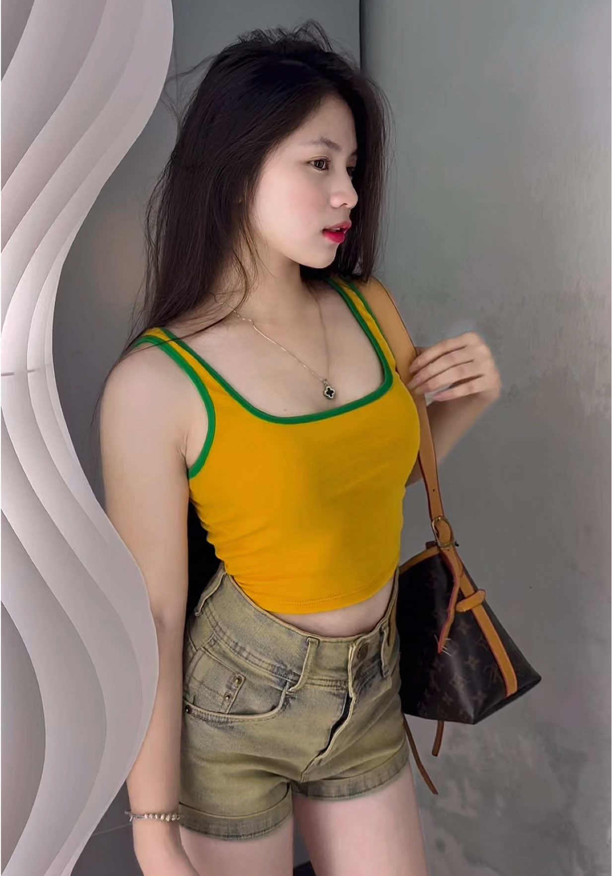 Ba lỗ croptop xinh