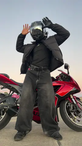 Dc: @☆𝐀𝐋𝐄𝐗𝐀☆ 