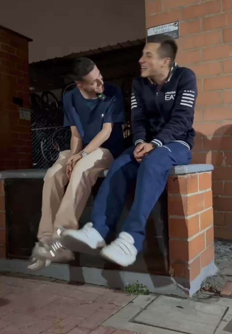 Usted me vuelve a tocar y me va a conocer #humor #comedia #risastiktok #carcajadas 