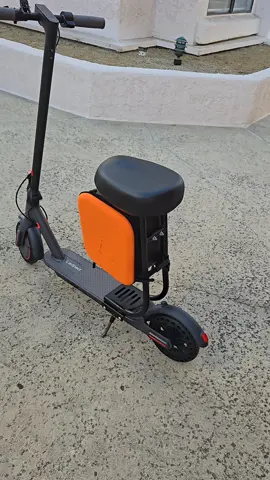 Electric Scooter for Adults - 19 MPH Top Speed, 350W Motor, Foldable Commuter Scooter with App Control, Seat anPerfecto para ir al trabajo o pasear el fin de semana. Scooter eléctrico con asiento y bolsa, ligero y potente con motor de 350W y app de control. #SmartMobility #ViajeSostenible #RideWithStyle #TikTokShopCreatorPicks #MarioMaganaTTS d Bag
