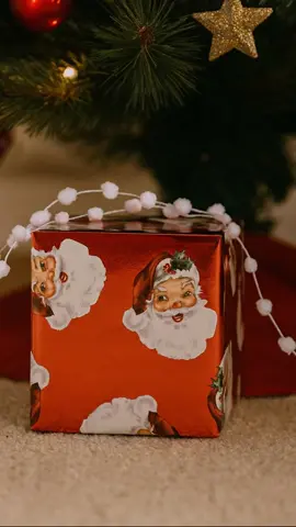 Vintage Santa Christmas Wrapping #christmas #viral #fpyシ #ปีใหม่ทริปใหม่ 