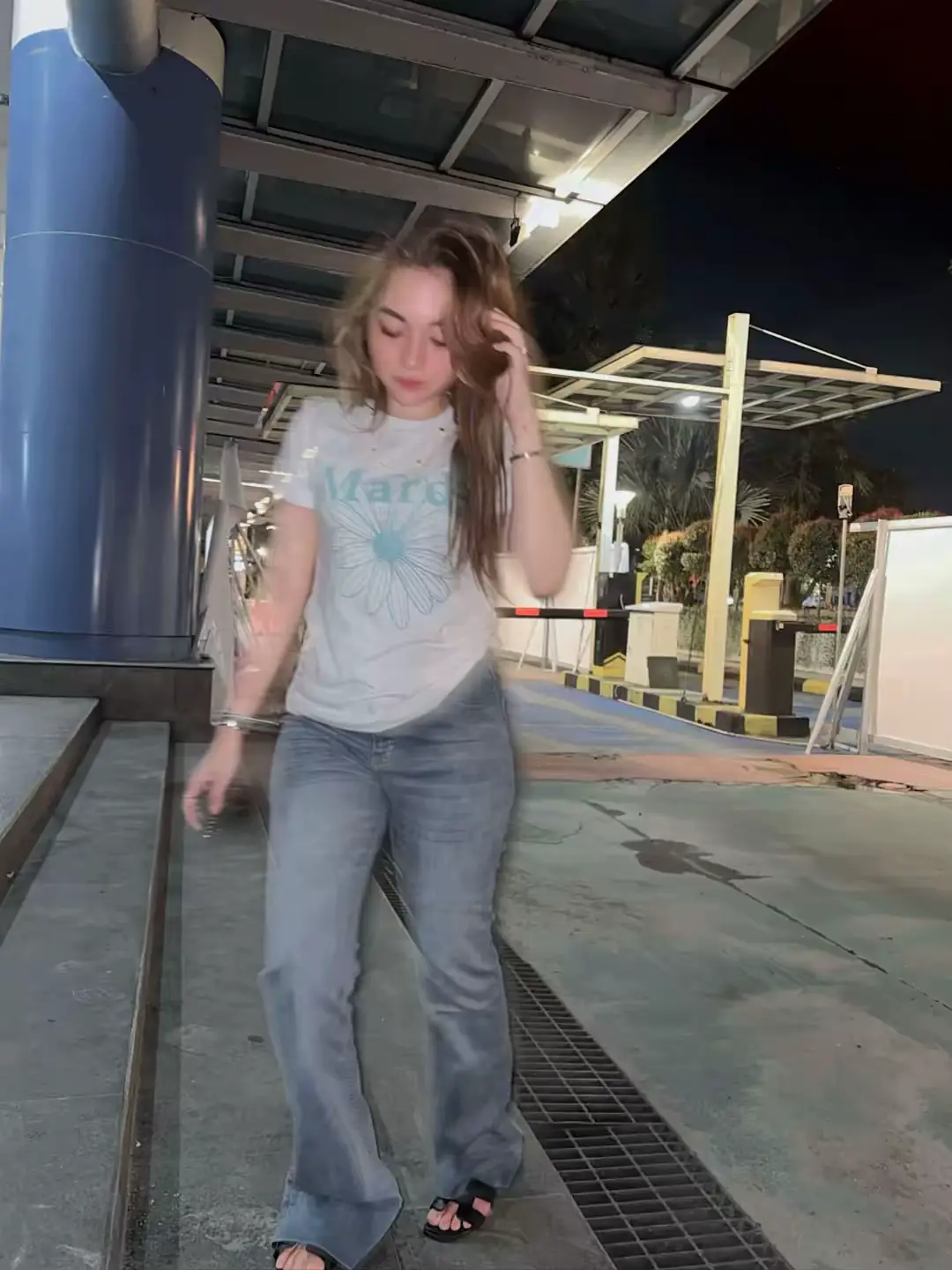 Sengaja tengil biar yang mantau makin menggigil🤪aww#fyp #lewatberanda #fypシ゚ #mamamuda 