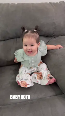 Baby girl ootd with flare pants  . . #babygirloutfit #babyfashion #westernstyle #girlmom #momlife 