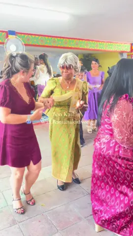 Yesterdays Robe Ceremony at my local temple :)  #khmer #cambodian #cambodia #kathin #khmerkrom 