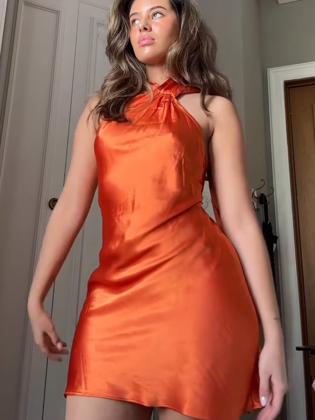 let your beauty shine through  #beauty #shine #orange #nicegirl #foryoupagee 