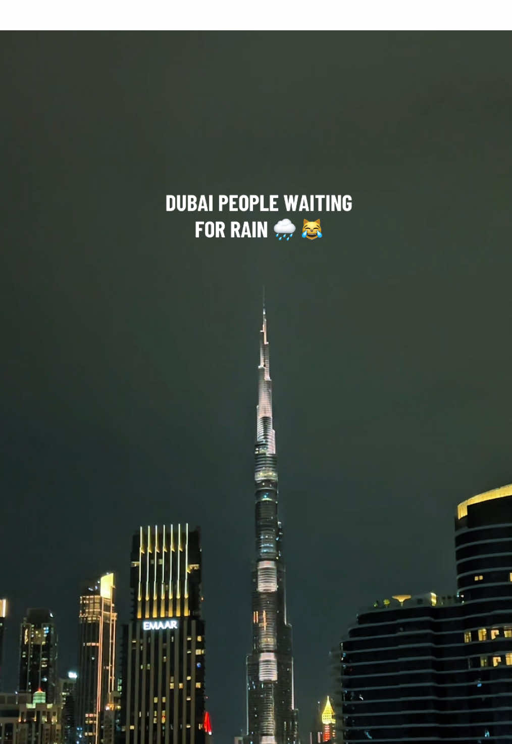 Aja Barish ab to aaaj brwt #rain #burjkhalifa #dubairain 