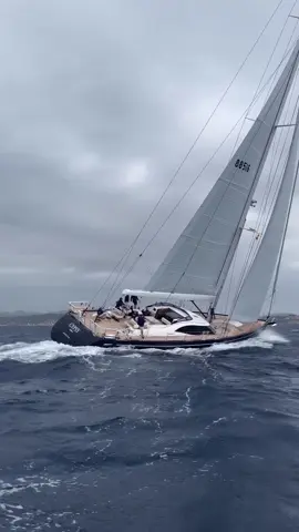 Built differently. Oyster 885 @sy_gypsysoul gracefully cutting the waves and taking the 25+ knots gusts in her stride today on @dolphin_sails_and_covers Race Day 4. @oysteryachts  #spinnakermagazine, #spinnakerbureau, #lcookingshow, #gastronomy, #entertainment,