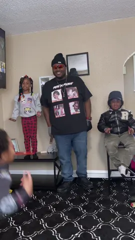 Mrmake ithappen ROLL OFF UR BACK on  all platforms right now to watch the full music  video go to my YouTube channel @ Willie just comedy brown #fy#fypu#4uy#fypageo#comedyo#wow