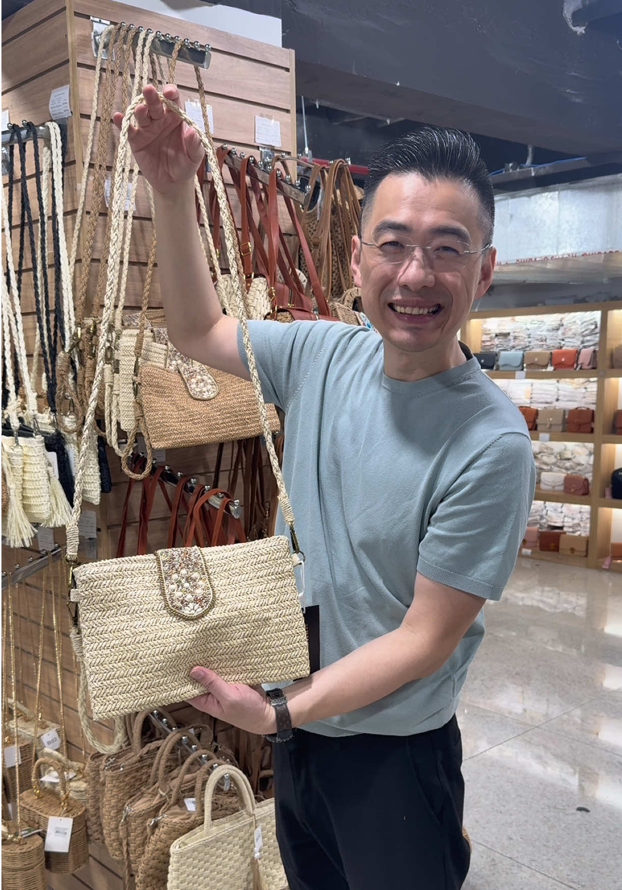 2° ANDAR Loja 201 no espaço Busca Busca ! Segue @buscabuscaoficial , Importador WhatsApp:11 97973-2218 Rua : Barão De Ladário 566 - Brás - São Paulo - Shopping Plaza Polo ! *NÃO VENDEMOS ON-LINE NO VAREJO #chefedobeneficio #buscabuscaoficial 🫶🫶🫶🫶