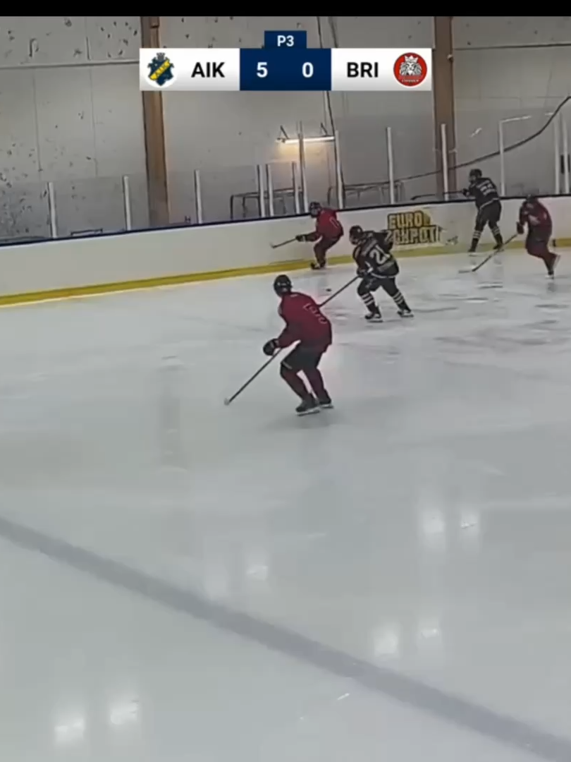 Mål. @neonordstrand Assist. @elliot_l3wis och @radbjer_2  #hockey #juniorhockey #hockeyseason #ishockeyskill