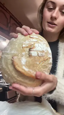I’m a proud sourdough girly mind you this is my first time so be nice please #fyp #sourdoughbread #sourdoughgirly 