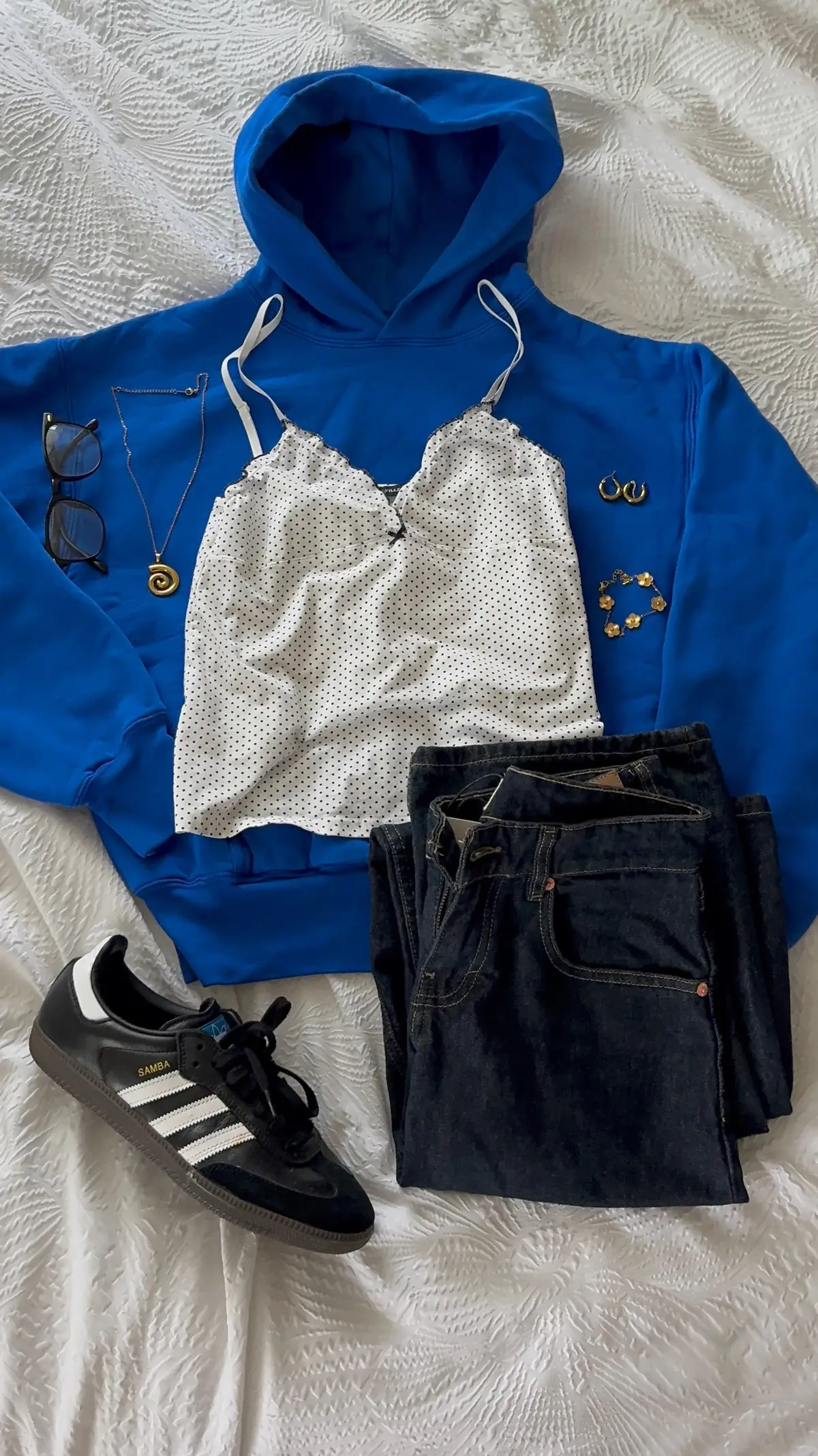 im gonna start doing multiple outfits in one like yall asked 🙂‍↕️also I’m obsessed with my blue hoodie it’s perfect #autumnfashion #outfitinspo #outfitideas #styling #hoodieoutfits 