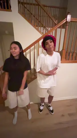 @️ @BUBBA @Megan Rachelle #fyp #amyaaaa #trending #famouse #dance 