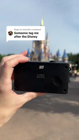 Replying to @ninacdlr Pictures that I’ll truly cherish for a lifetime 😭💞 #disney #disneyworld #disneytips #disneywithkids #digitalcamera #vintagephotos 