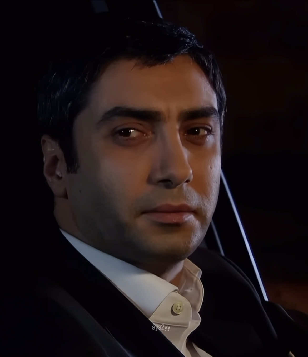ne kadar sevebilirsin ki beni.. #polatalemdar #kurtlarvadisi #elifeylül #polatelif #keşfet 