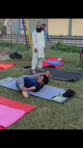 Gujranwala yoga club 🙅‍♂️ #yoga #yogapose #foryou #foryoupage #pakistanzindabad 