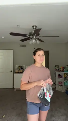 THE SHIRT IS WORTH IT AND ILL BE WEARING IT TODAY AND EVERY DAY TY BYE #ad #tiktokshop #hanes #fyp #tryon 