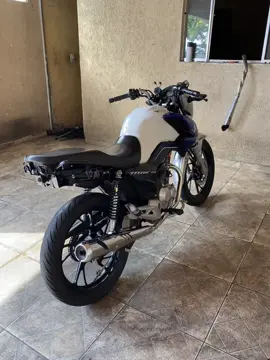 O escapamento do fim de ano no fundo do video 😂   #fyppppppppppppppppppppppp #fyp #viral #cargo160 #natal 