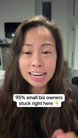 You’re probably making these terrible mistakes learning and adopting AI. And here’s what I’m seeing the 5% of business owners who are successful actually doing when it comes to learning and deploying AI. - how do you use AI as a small business owner? - top mistakes small business CEOs are making learning AI? - tips for learning and implementing AI in a small business? ##ai##artificialintelligence##sabrinaramonov