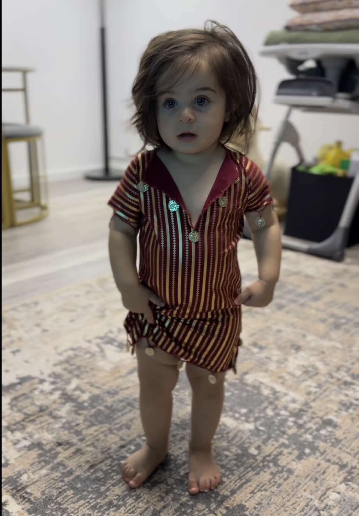 My little dancer… can’t handle this level of cute 💕😩✨ الراقصة زكية بيبيييين 🤣💃🏻🤏🏼 #babytiktok #cute #babygirl #dance #hairgoals 
