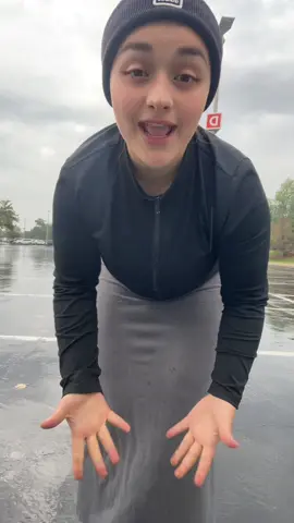 Let the rain pour 🌧️ #rainyday #goodvibesonly #fyp #work 