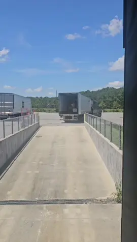 “When the GPS says your truck has ‘arrived,’ but your truck driver says ‘absolutely not.’ 🚛😂 20 minutes in..... and we’re still straight-shot-adjacent. #TruckDriverChronicles #DockDrama #YouGotThisBuddy #ReverseIsHard #LogisticsFail @nottoday1982 